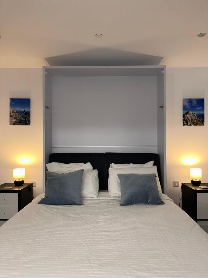 גיברלטר E1 Apartment High Level Sea View מראה חיצוני תמונה