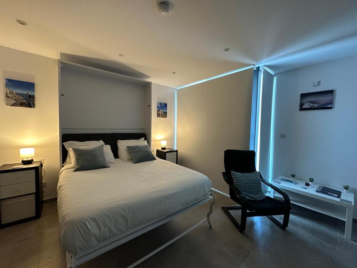 גיברלטר E1 Apartment High Level Sea View מראה חיצוני תמונה